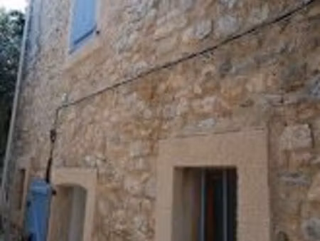 location maison de village
