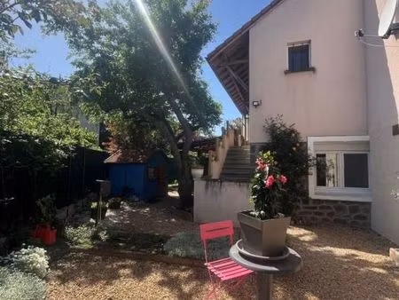 villa 6 pièces 160 m²