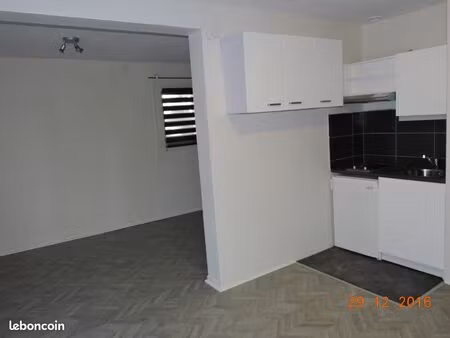 grand studio + parking caen nord à saint germain la blanche herbe