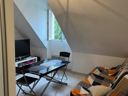 appartement 2 pièces – longjumeau proche gare avec parking (box fermé) – 850 euros / mois 