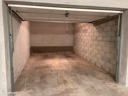 location garage 18 m2 à grenoble