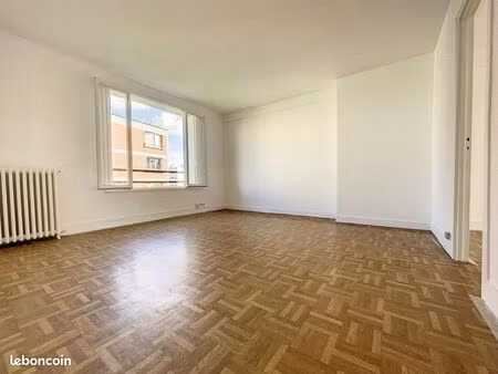 appartement 2 pièces 57 m²