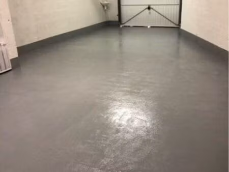 garage / parking 43 m² 13008