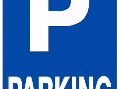 parkings camping car - tracteurs - voitures etc ...