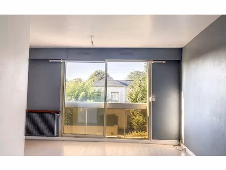 location appartement  m² t-1 à saint-maur-des-fossés  825 €