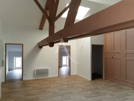 location appartement 3 pièces 79 m² à villeneuve-de-marsan (40190)  616 €