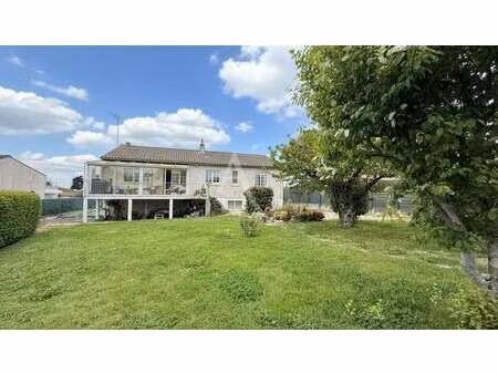 vente maison à la roche-sur-yon zi sud (85000) : à vendre / 115m² la roche-sur-yon zi sud