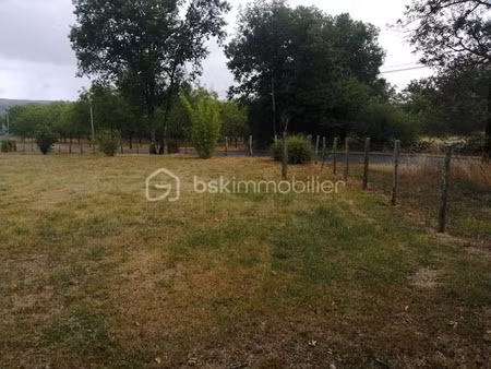 vente terrain 1500 m² à azerat (24210)  20 000 €