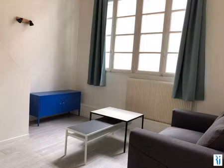 rouen proche theatre des arts - studio en duplex meuble de 25.90 m²