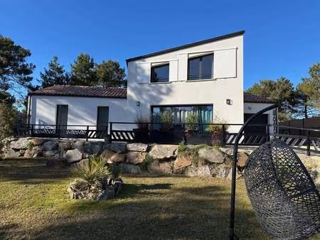 vente maison à l'aiguillon-sur-mer (85460) : à vendre / 143m² l'aiguillon-sur-mer
