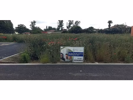 vente terrain 700 m² à marquefave (31390)  69 000 €