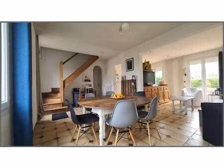 vente maison à bressuire (79300) : à vendre / 95m² bressuire