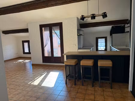 vente appartement 3 pièces  70.44m²  la crau