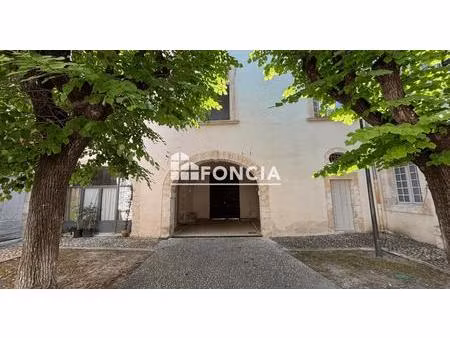 exclusivité foncia  t2 rez-de-chaussée  34.48 m2 habitables  centre historique