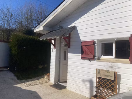 jolie vue sur la ville de lisieux maison de plain pied.