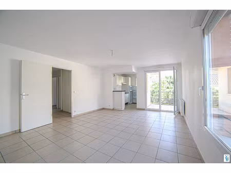 location appartement 3 pièces 60 m² à canteleu (76380)