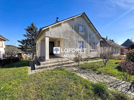 maison montsalvy 3 pièce(s) 65 m2