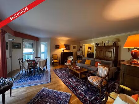 le chesnay – spacieux 5 pièces avec loggia  cadre de vie idéal pour toute la famille !