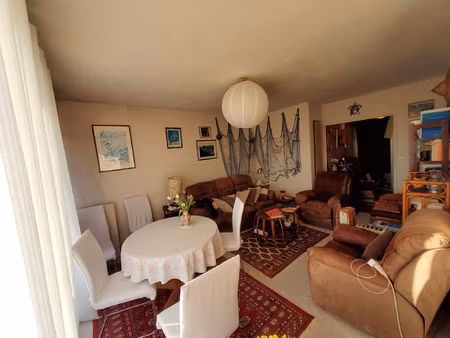 appt 2 chambres 4ème etge val de chézine