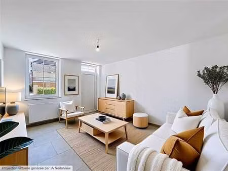 maison 2 chambres  entièrement renovée avec un petit extérie
