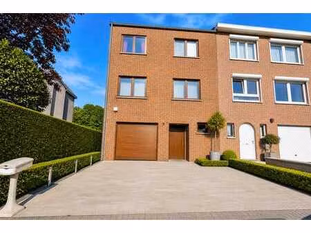 maison 3 façades bel-étage de 4 chambres
