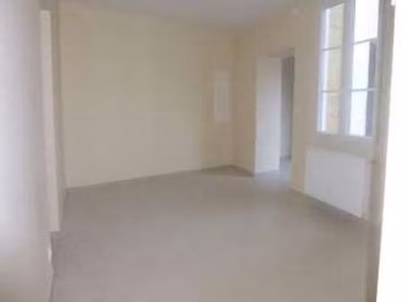 location appartement 2 pièces à libourne (33500) : à louer 2 pièces / 38m² libourne