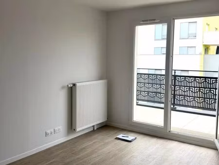 94400 vitry sur seine appartement 2 pieces 41.64 m² avec une cave et un parking