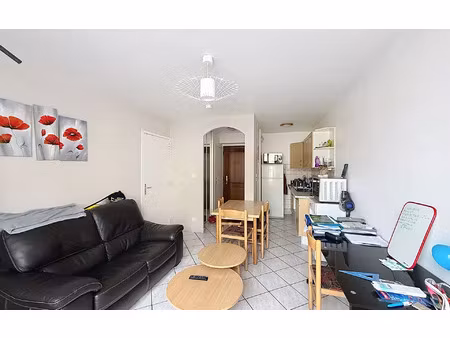 location appartement  m² t-2 à nancy  560 €