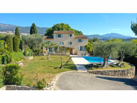 mas grasse saint jacques 170 m² avec jolie jardin et piscine
