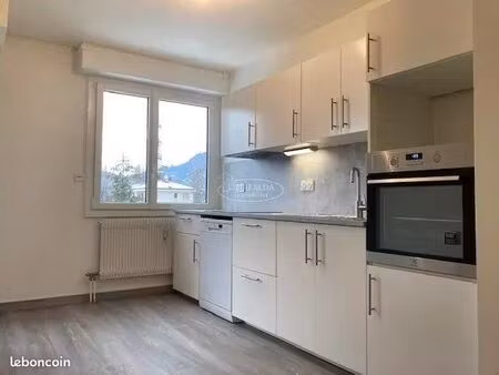 appartement 3 pièces 64 m²