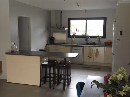 belle maison à siros  au calme  avec jardin et garage 134 m²