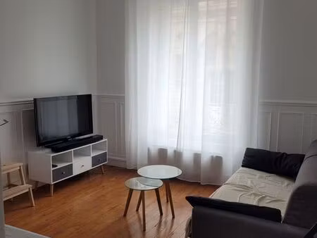 appartement t2 meublé – cave & parking – compiègne centre
