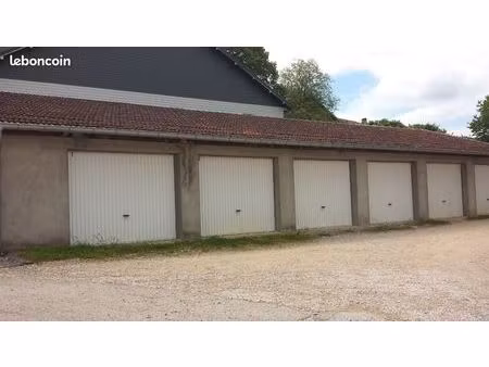 loue garage mamirolle