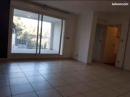 location appartement 2 pièces 46.94 m² - 115 route d'uzes nimes 30000■route d'uzes