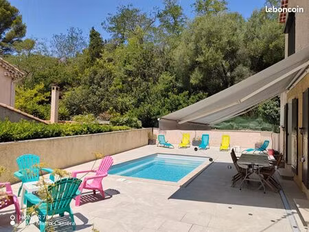 cosy studio* à partir de septembre  piscine  mer  jardin  parking