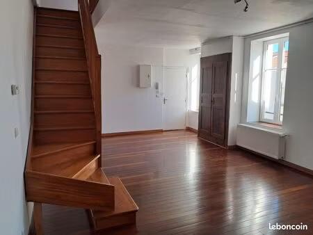 duplex t2 proche parc ste marie