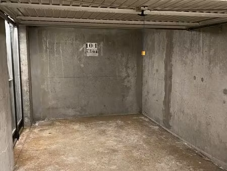 parking/box 11 m² chamonix-mont-blanc