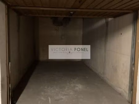 parking/box hyères