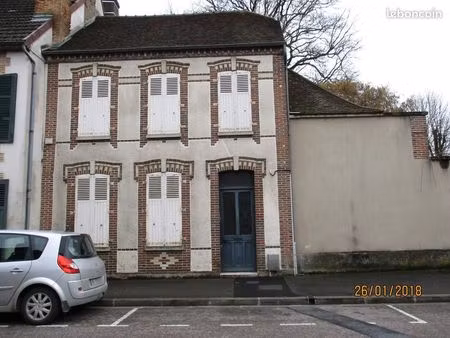 maison de ville 4 pièces 103 m²