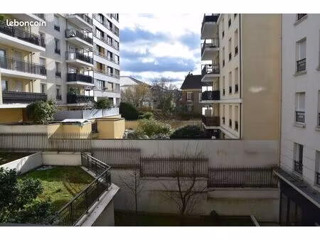3 pièces sur 93110