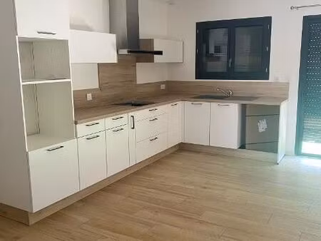 villa 4 pièces 84 m²