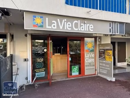 commerce 38 m²