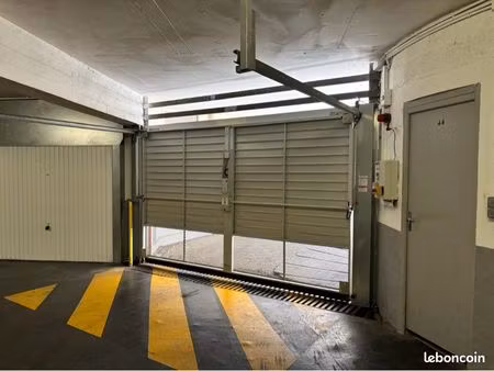 garage fermé au centre-ville nice à vendre