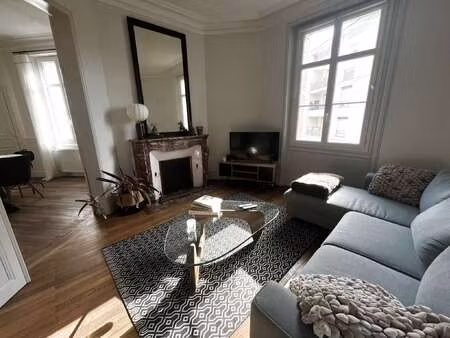 location appartement 3 pièces meublé à angers (49000) : à louer 3 pièces meublé / 60m² ang
