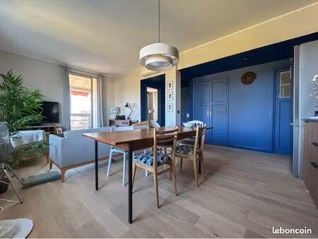 t3 dernier étage vue mer + garage + cave