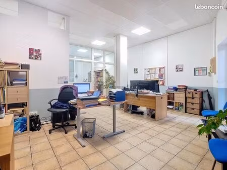 immeuble 3 pièces 70 m²
