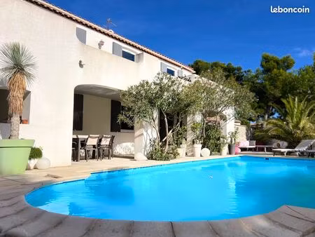 villa de charme avec piscine et vue mer - quartier calme