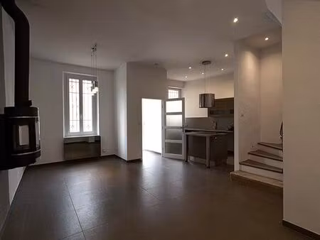maison de village la treille 13011