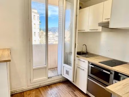 t3 marseille 5eme bd chave 50 m2 rénové