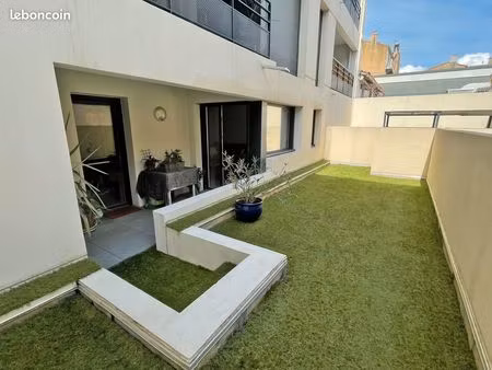 t2 avec jardinet – 49 m² – prado – résidence 2017